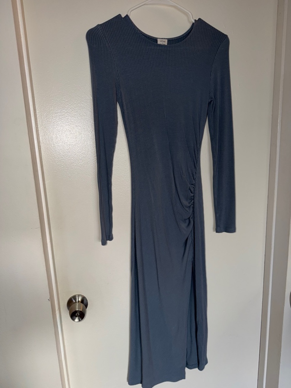 Wilfred Long-Sleeve Ribbed Midi Dress in Slate Blue